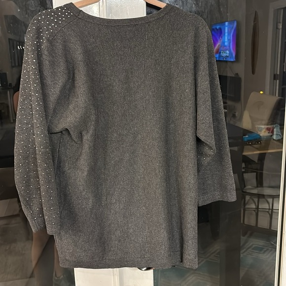 🎈4 LISTINGS FOR $20! Cable & Gauge Dark Gray Pullover sweater wStud Accents XL - Picture 4 of 6